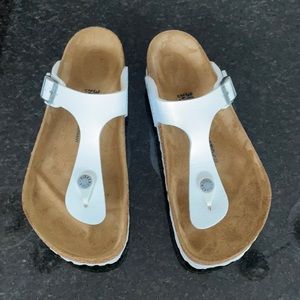 Women sandals